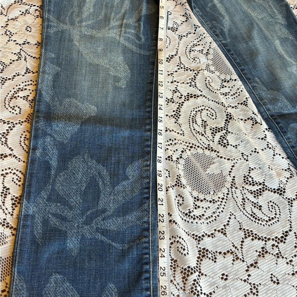 NWT Chico’s Newberry Indigo 2R So Slimming Girlfriend Slim Leg Jeans Trendy - Picture 9 of 15